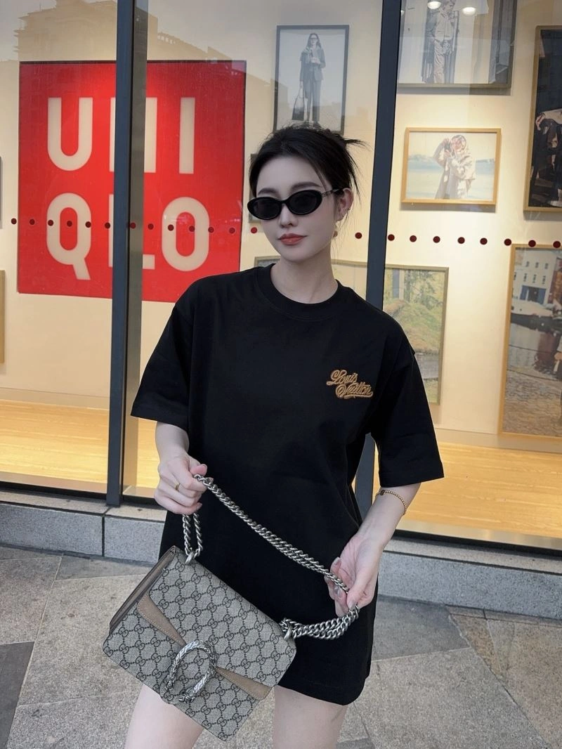 Affordable Louis Vuitton T-Shirts 137968