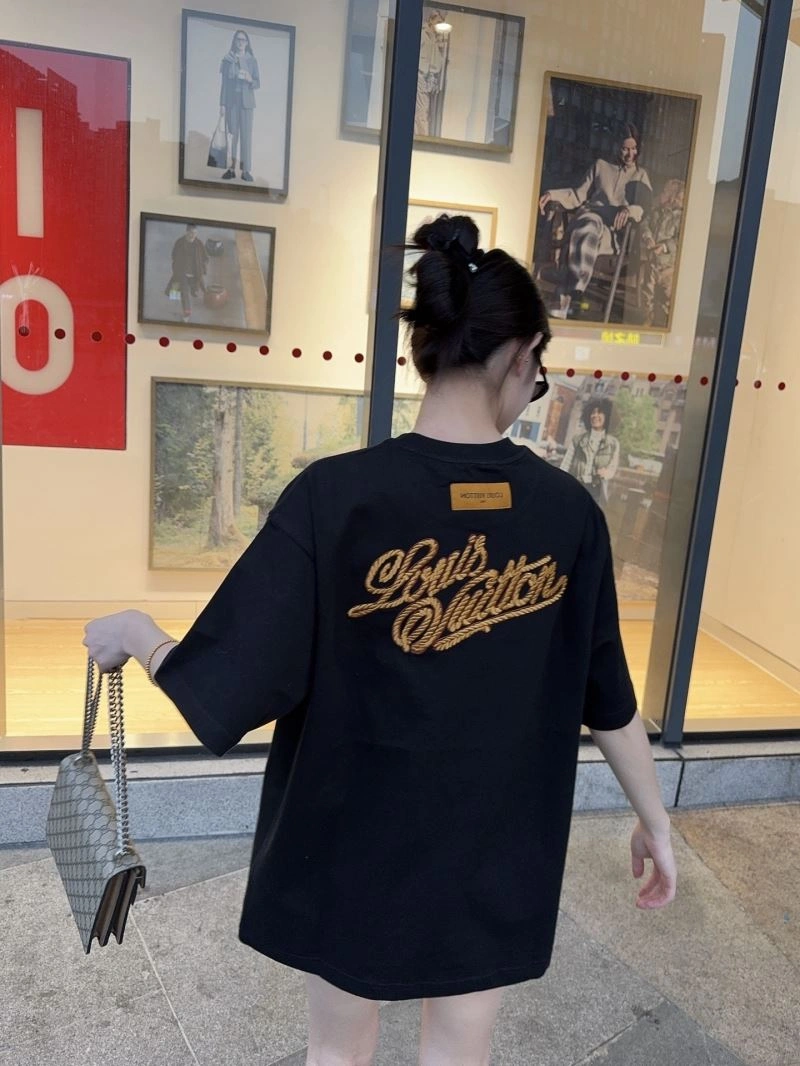 Affordable Louis Vuitton T-Shirts 137968