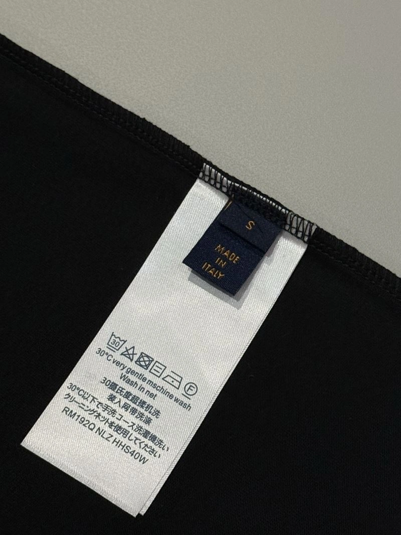 Louis Vuitton T-Shirts Fashionable 137962