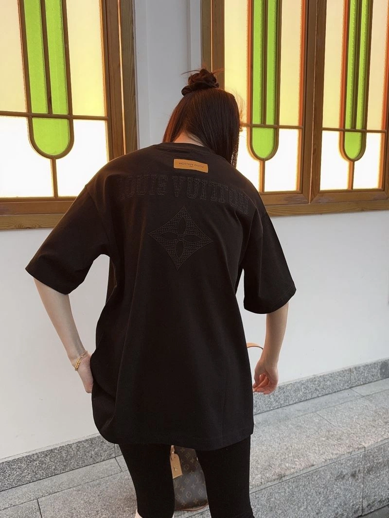 Louis Vuitton T-Shirts Fashionable 137962