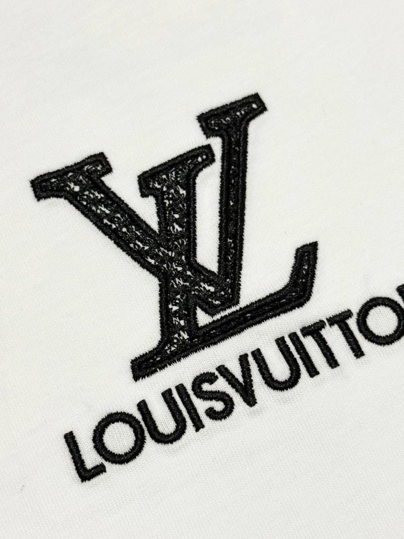 Durable Louis Vuitton T-Shirts 137964