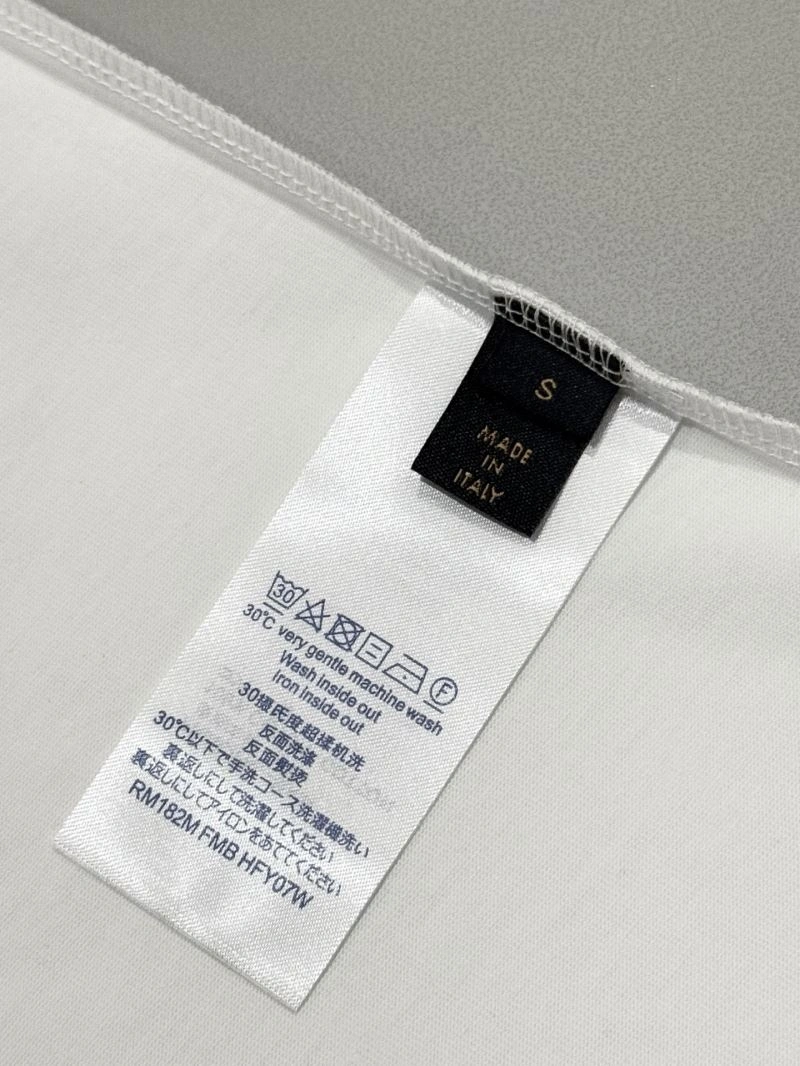Durable Louis Vuitton T-Shirts 137964