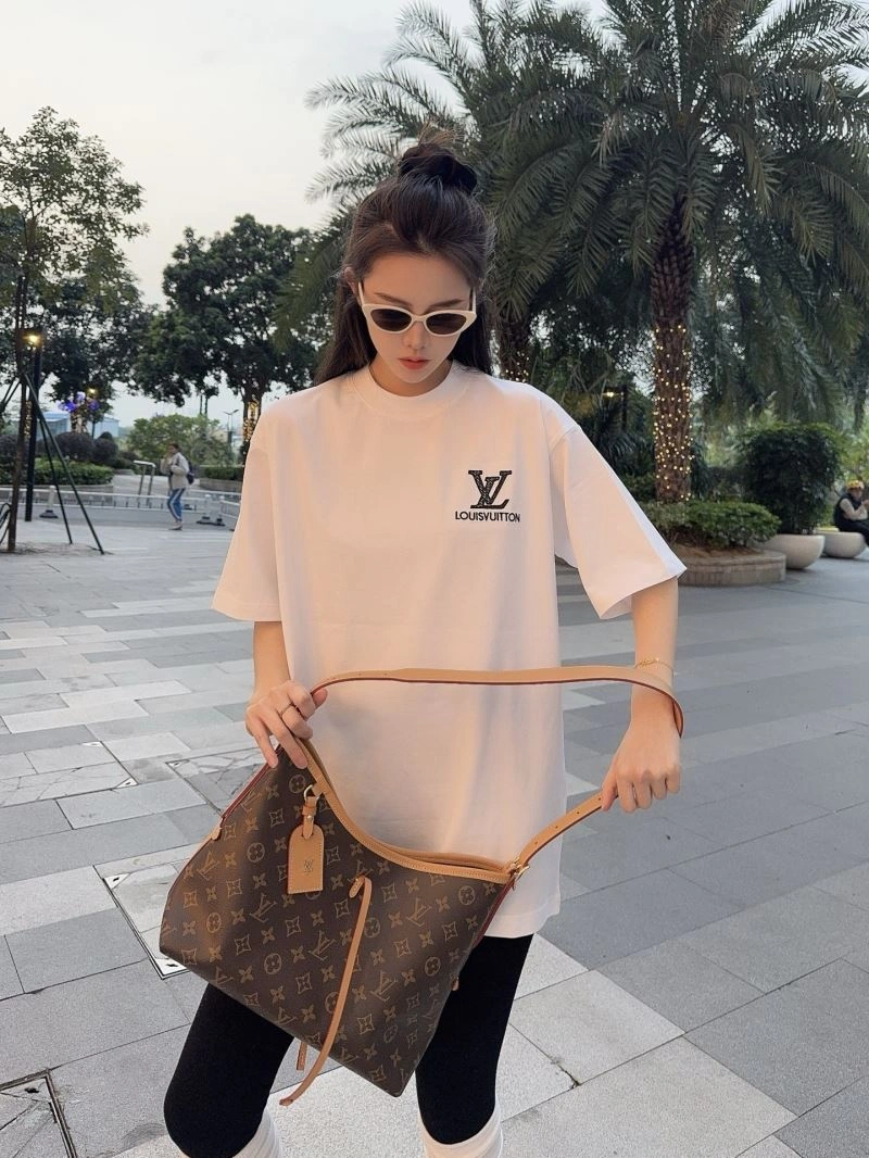 Durable Louis Vuitton T-Shirts 137964