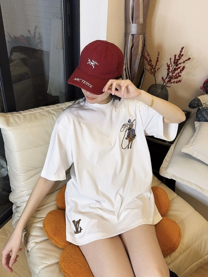 QuickDry Louis Vuitton T-Shirts 137961