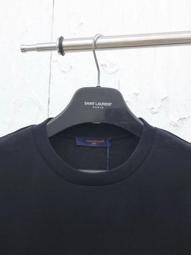 OnTrend Louis Vuitton T-Shirts 137958