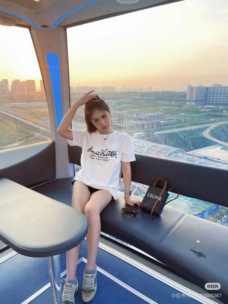 Louis Vuitton T-Shirts SmartChoice 137956