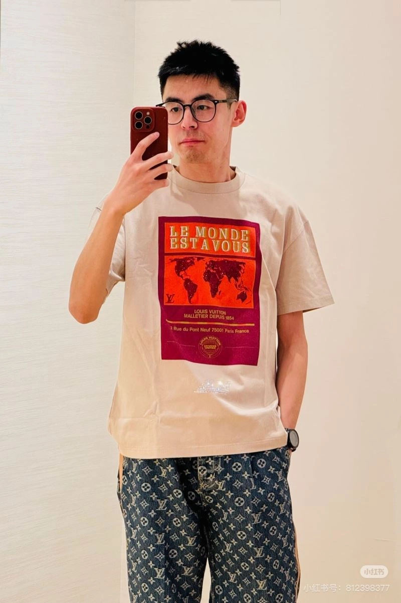 Popular Louis Vuitton T-Shirts 137955