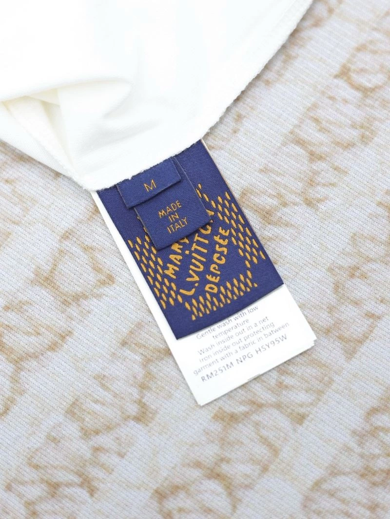 Louis Vuitton T-Shirts Lightweight 137954
