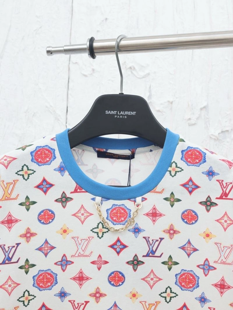 Stylish Louis Vuitton T-Shirts 137953