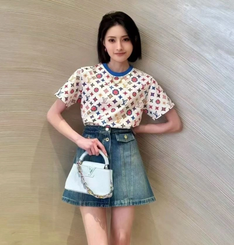 Stylish Louis Vuitton T-Shirts 137953
