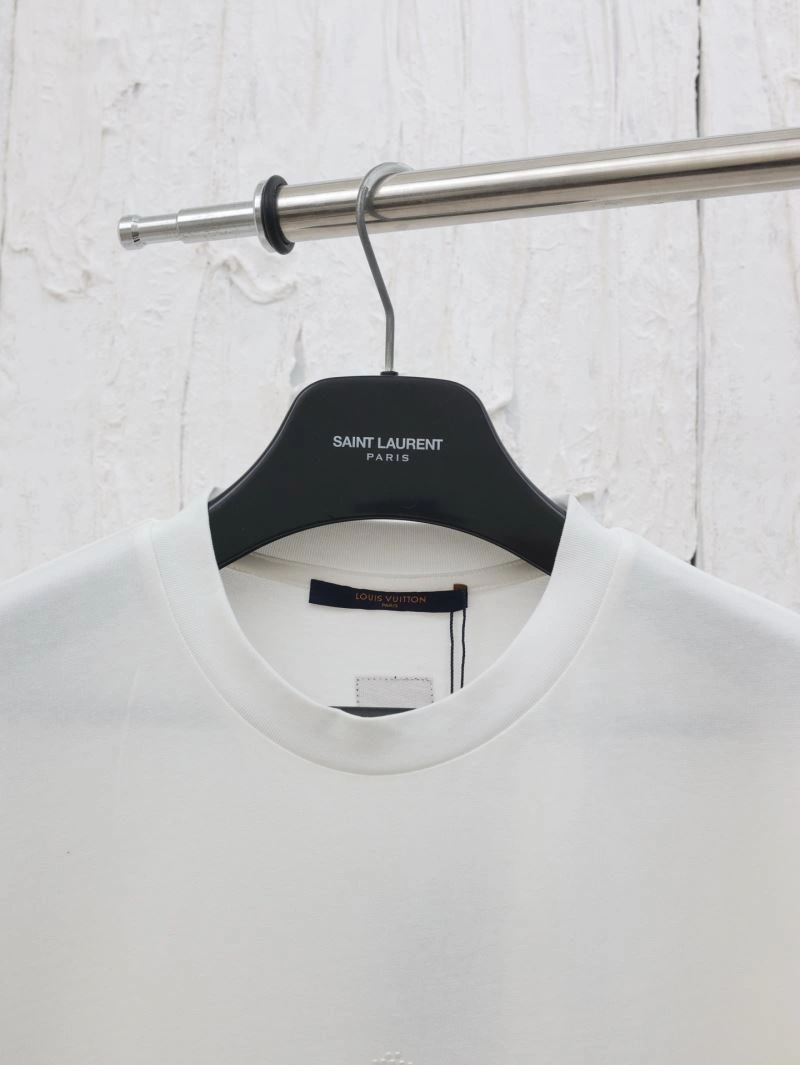 Compact Louis Vuitton T-Shirts 137996