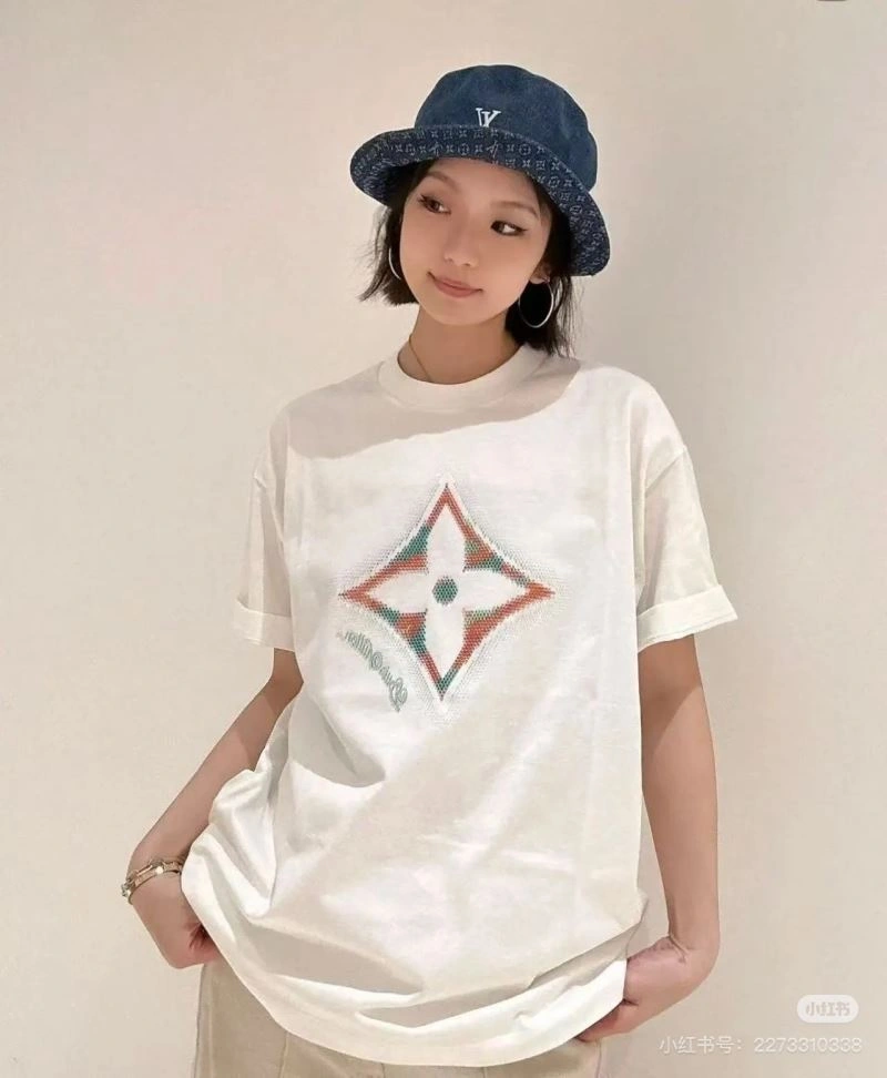 Compact Louis Vuitton T-Shirts 137996