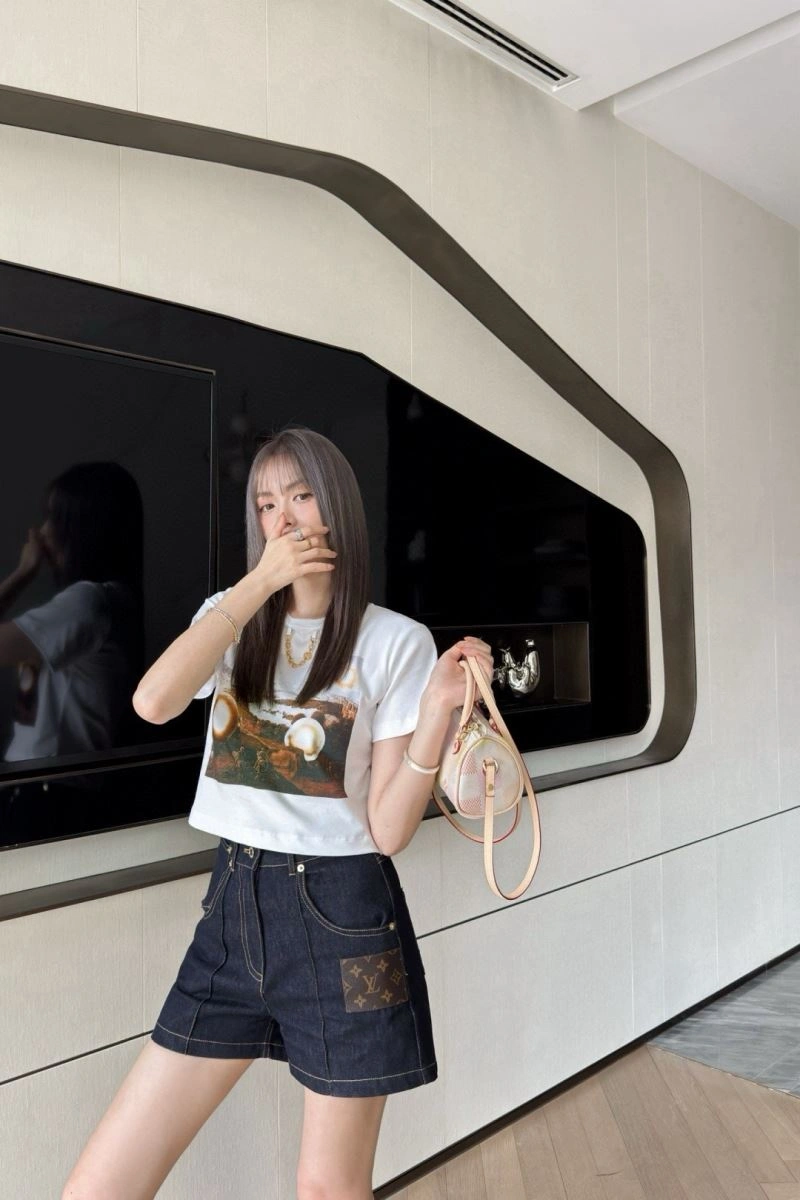 Louis Vuitton T-Shirts GoAnywhere 137949