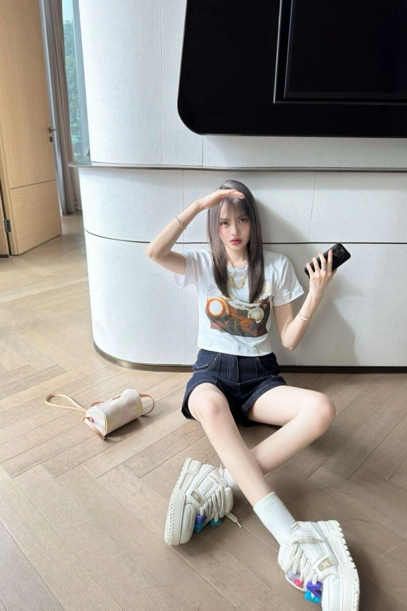 Louis Vuitton T-Shirts GoAnywhere 137949