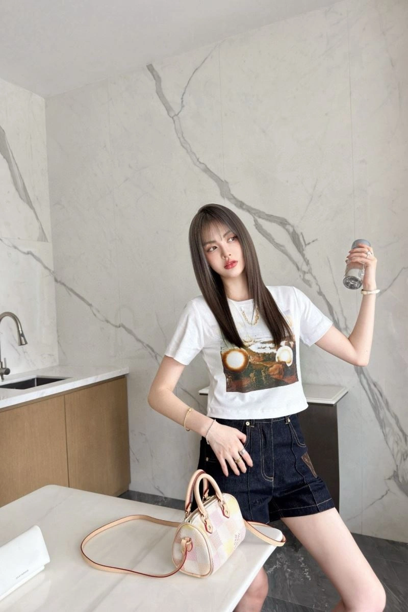 Louis Vuitton T-Shirts GoAnywhere 137949