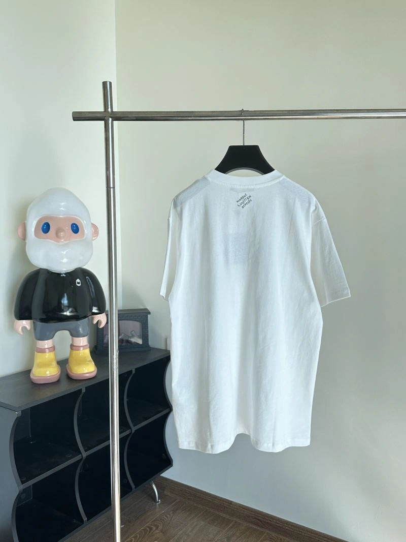 Breathable Louis Vuitton T-Shirts 137947
