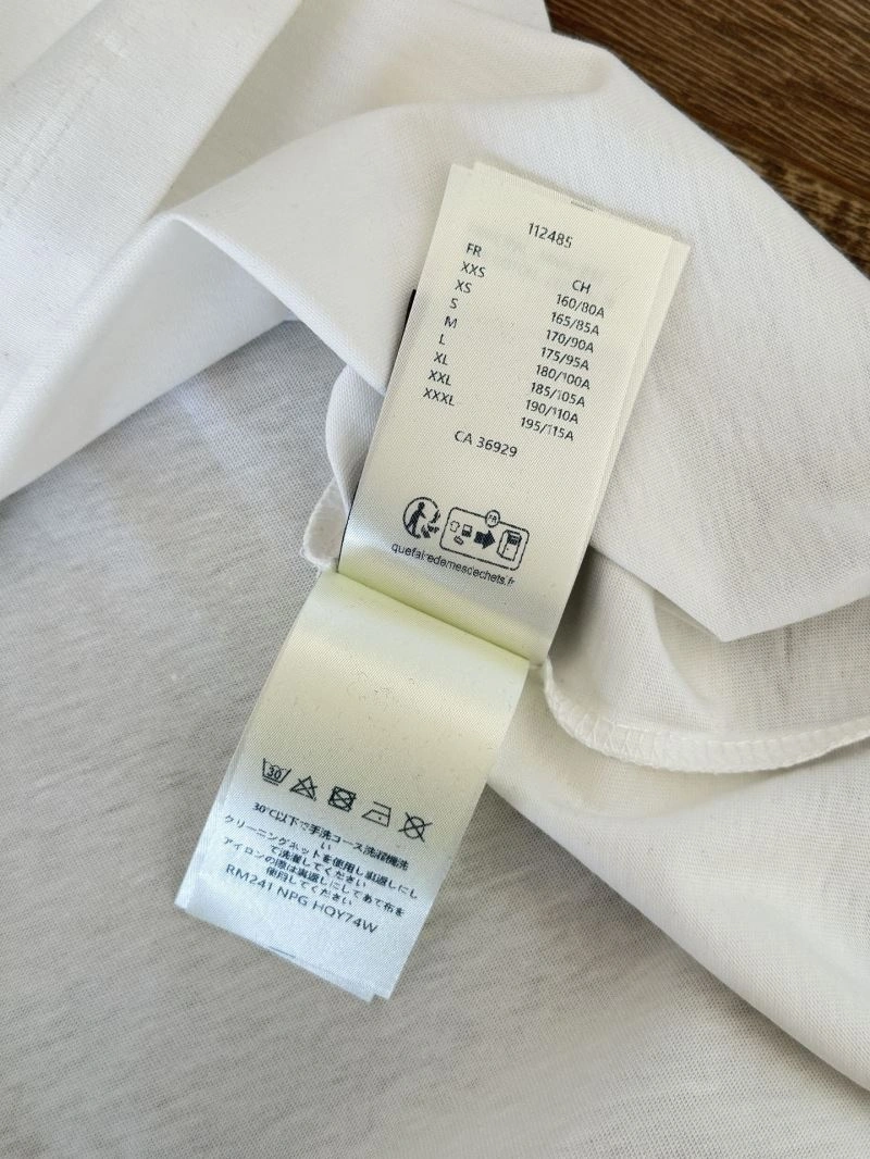 Breathable Louis Vuitton T-Shirts 137947