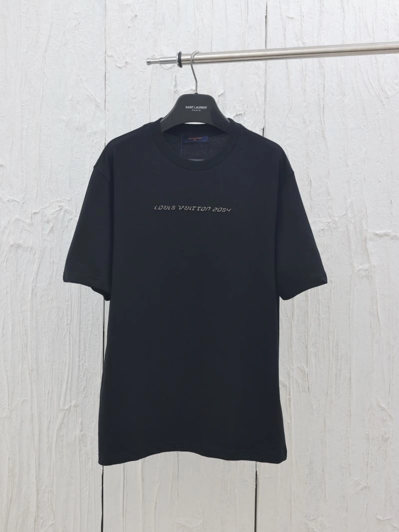 Contemporary Louis Vuitton T-Shirts 137939