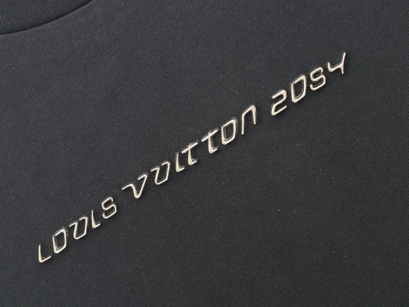 Contemporary Louis Vuitton T-Shirts 137939