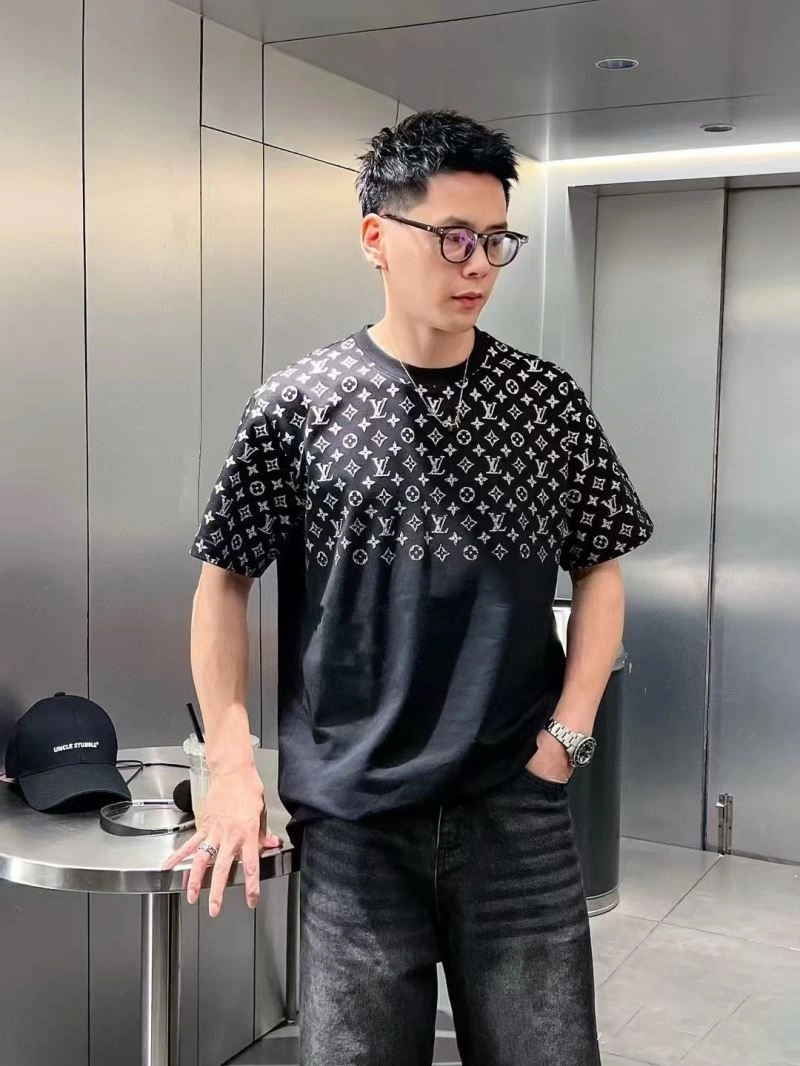 Louis Vuitton T-Shirts EasyCare 137946