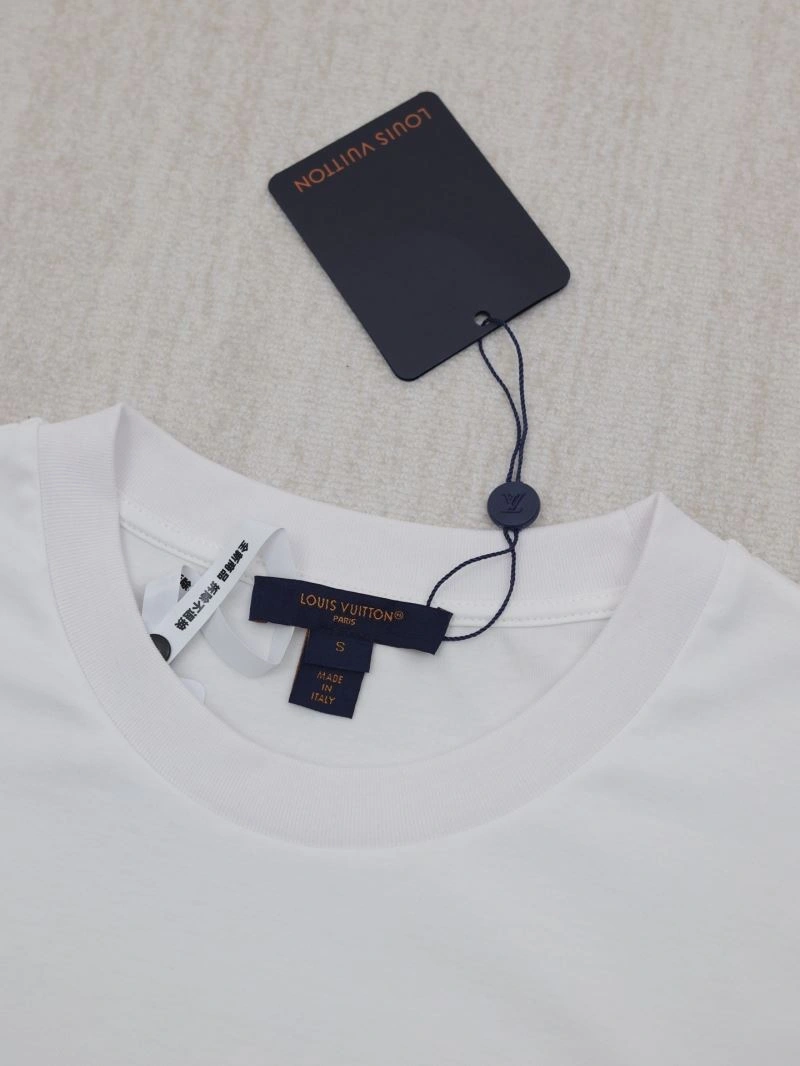 Louis Vuitton T-Shirts Soft 137945