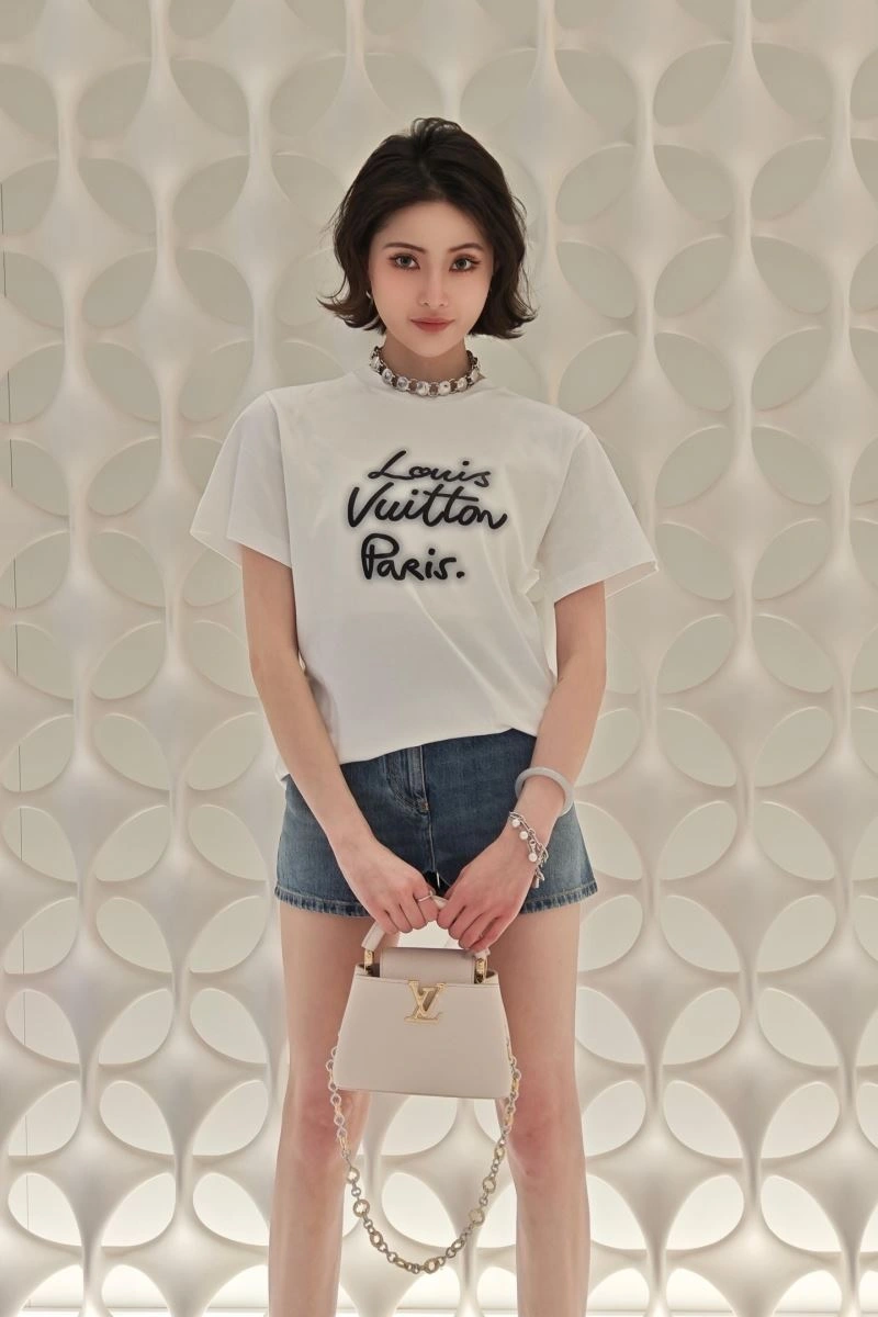 Louis Vuitton T-Shirts Soft 137945