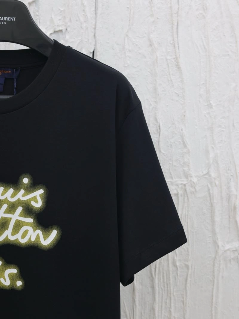 HighQuality Louis Vuitton T-Shirts 137938