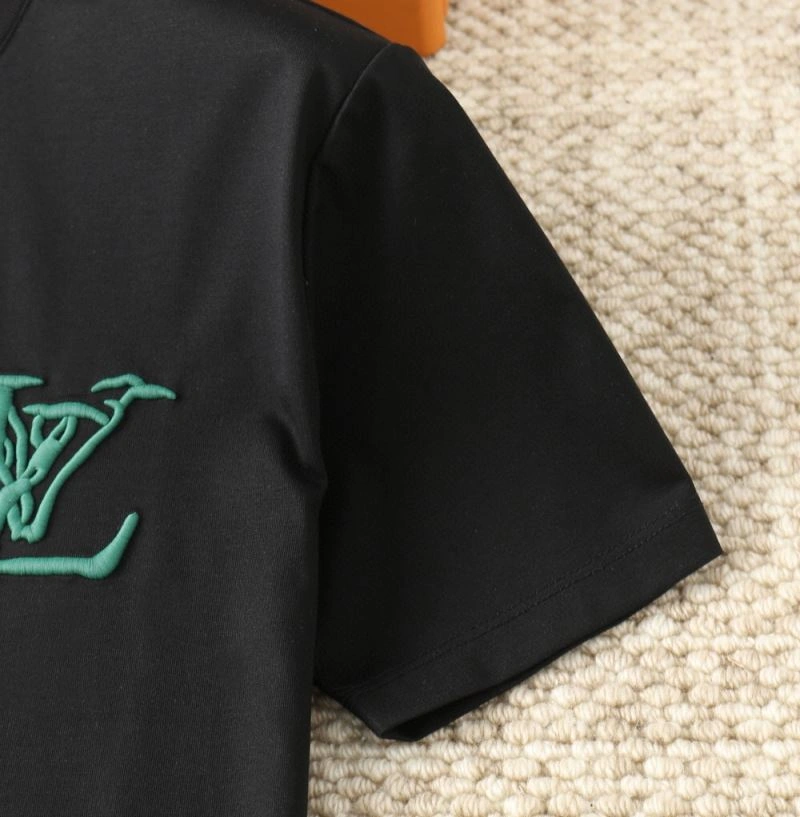 Louis Vuitton T-Shirts SmoothTexture 139144