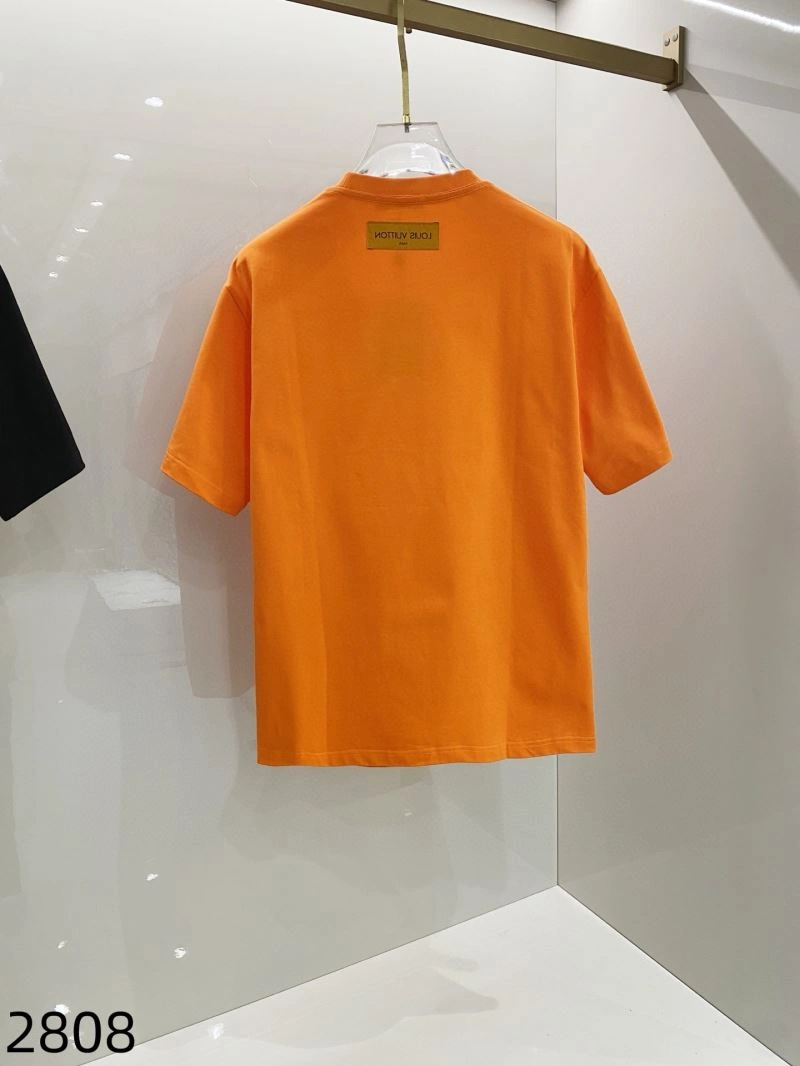 Tailored Louis Vuitton T-Shirts 131972