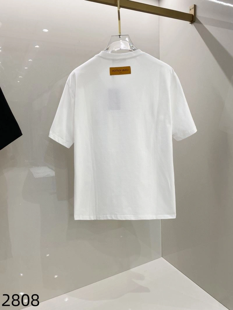 Tailored Louis Vuitton T-Shirts 131972