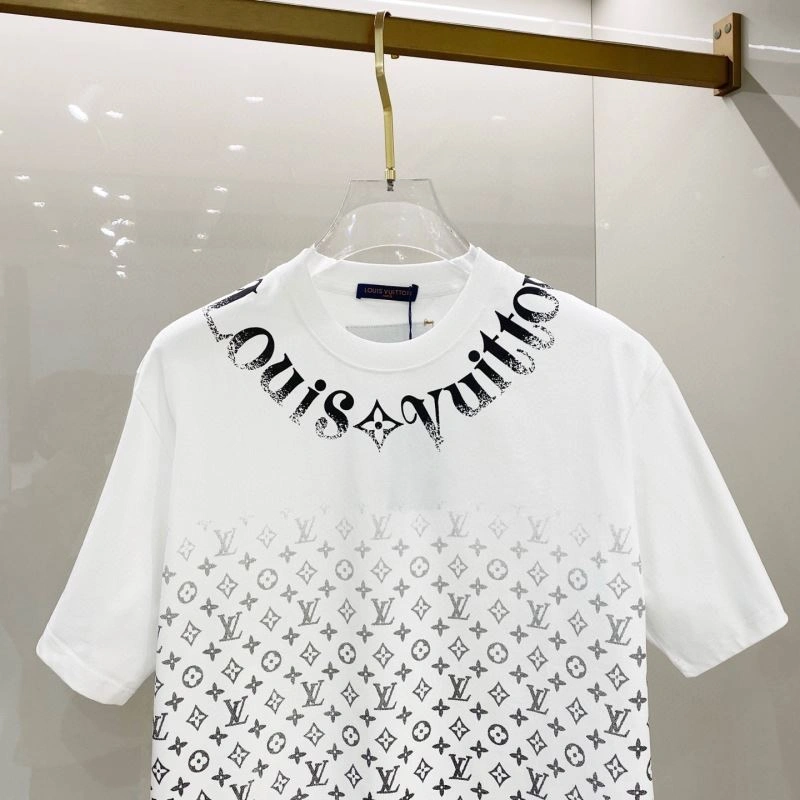 Louis Vuitton T-Shirts Modern 131961