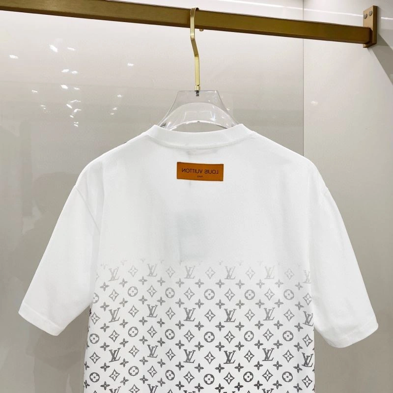 Louis Vuitton T-Shirts Modern 131961