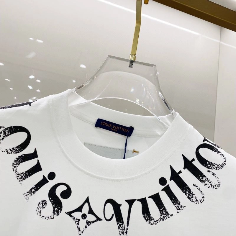 Louis Vuitton T-Shirts Modern 131961