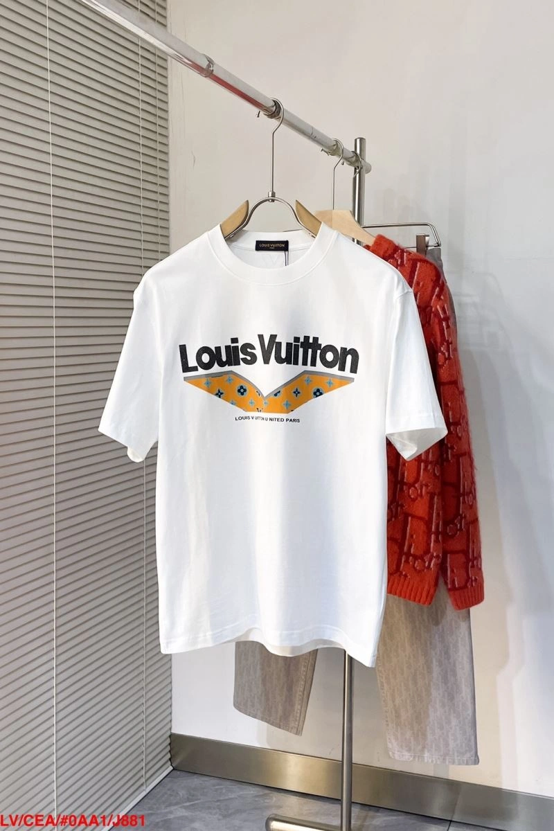 Lightweight Louis Vuitton T-Shirts 138921