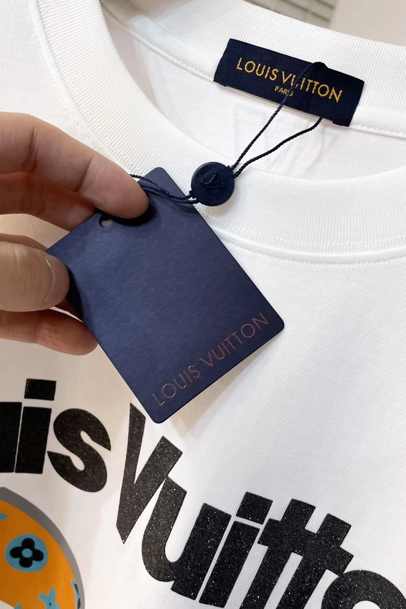 Lightweight Louis Vuitton T-Shirts 138921