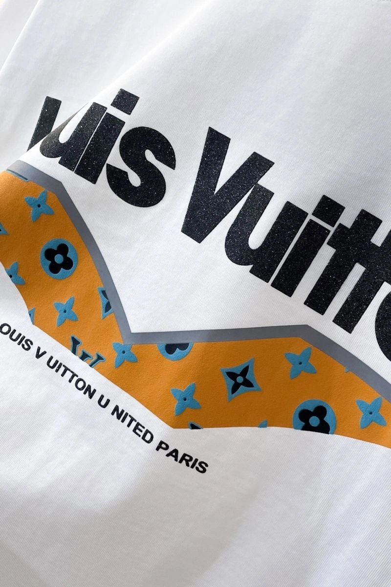 Lightweight Louis Vuitton T-Shirts 138921