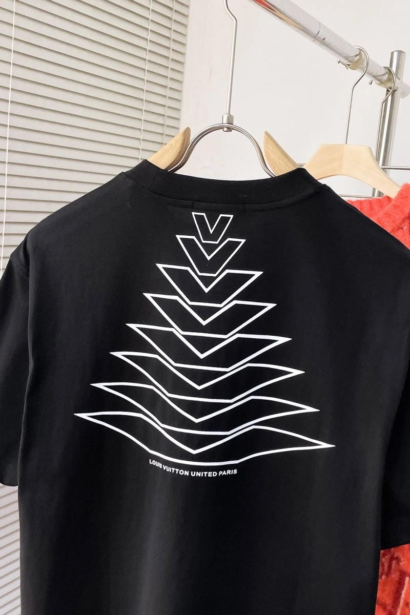Soft Louis Vuitton T-Shirts 138924