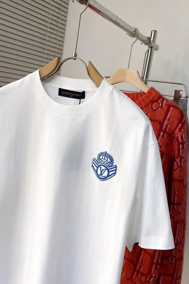 FashionForward Louis Vuitton T-Shirts 138931