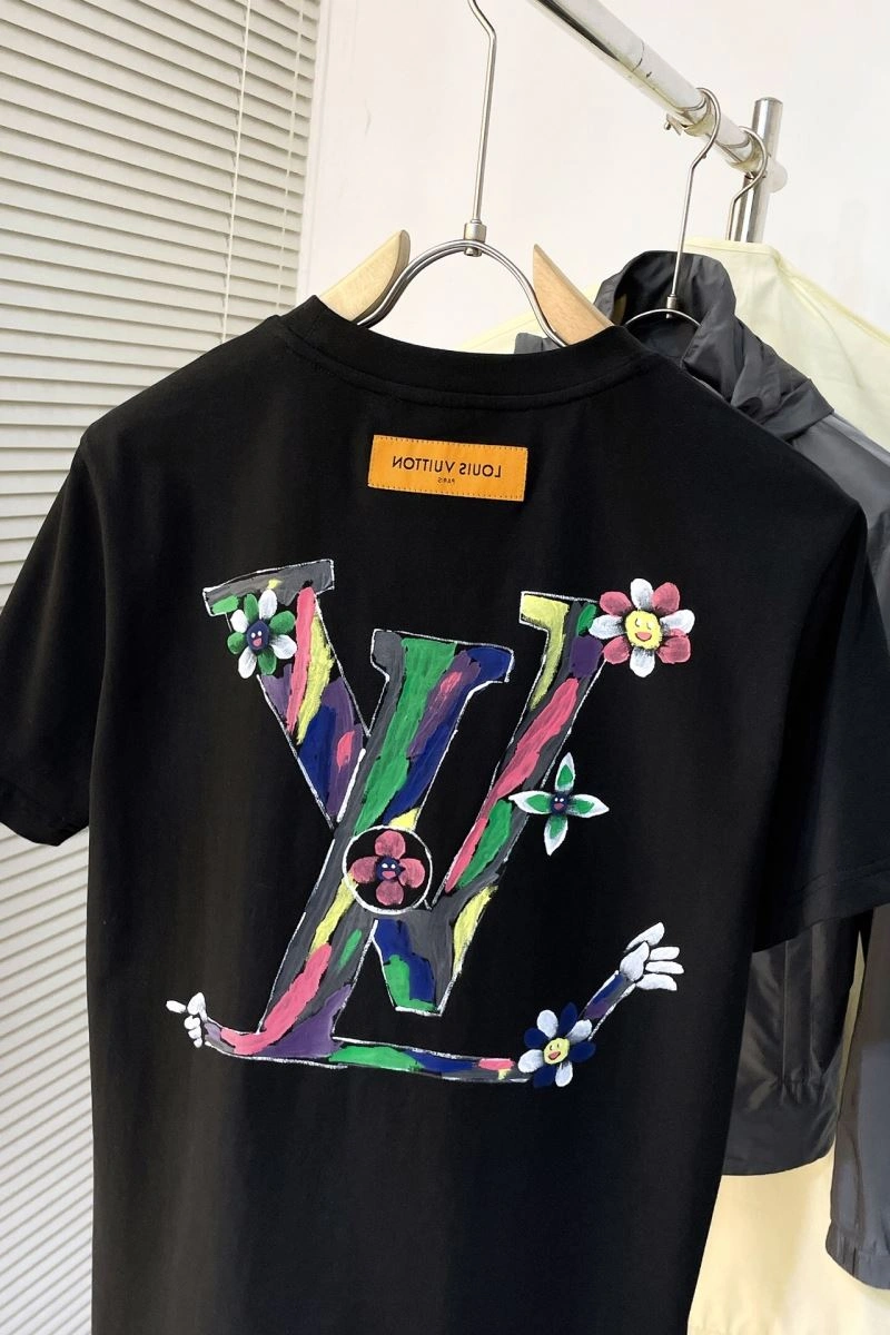 SoftTouch Louis Vuitton T-Shirts 138912
