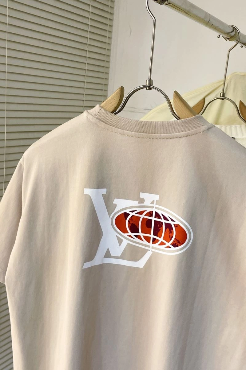 EyeCatching Louis Vuitton T-Shirts 138923
