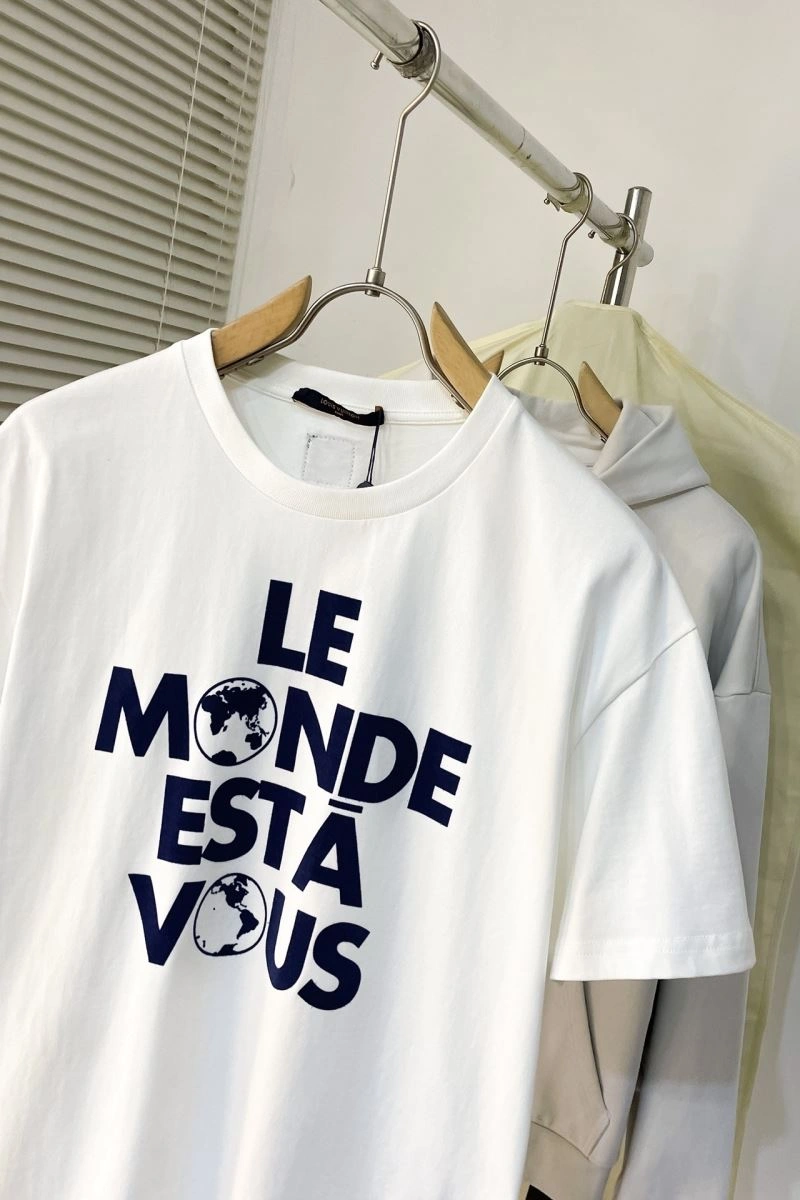 Louis Vuitton T-Shirts Youthful 138917