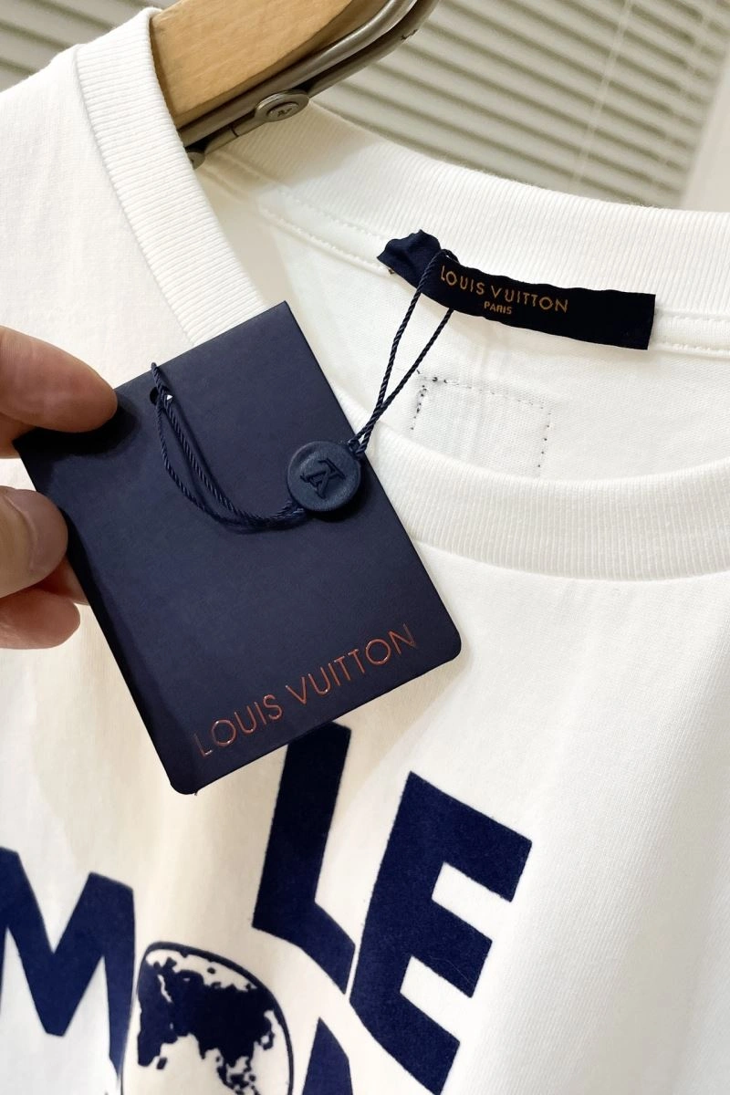 Louis Vuitton T-Shirts Youthful 138917