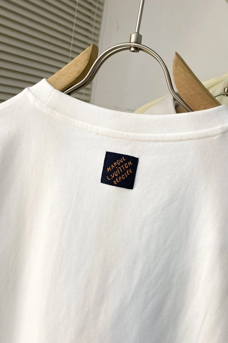 Louis Vuitton T-Shirts Youthful 138917