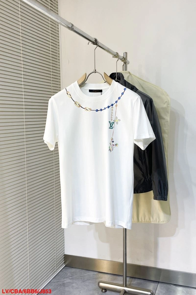 Chic Louis Vuitton T-Shirts 138933