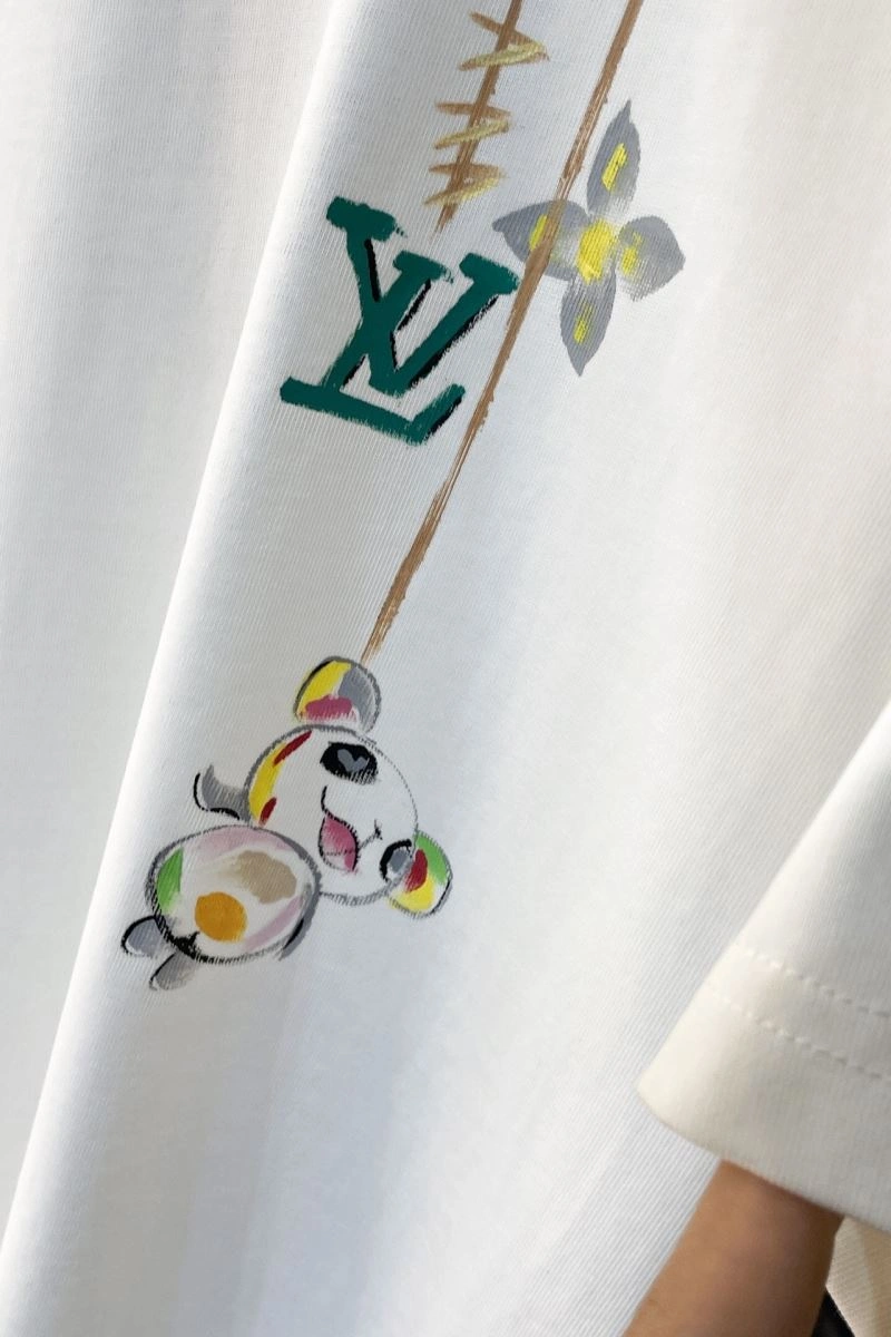 Chic Louis Vuitton T-Shirts 138933