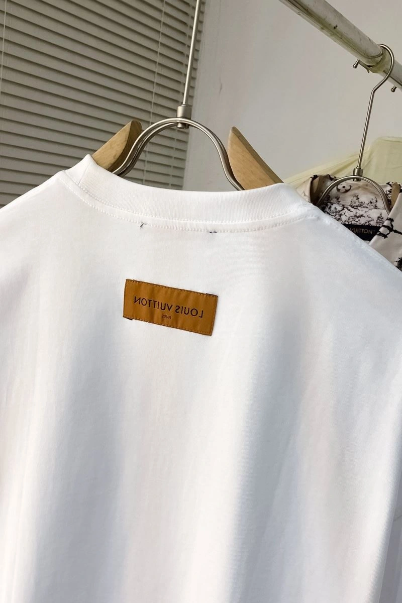 Louis Vuitton T-Shirts Cozy 138934