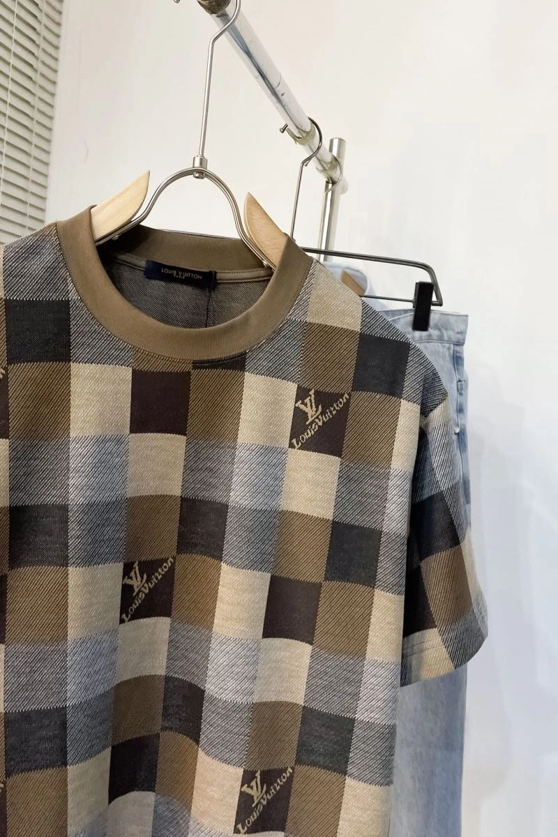FreshLook Louis Vuitton T-Shirts 138936