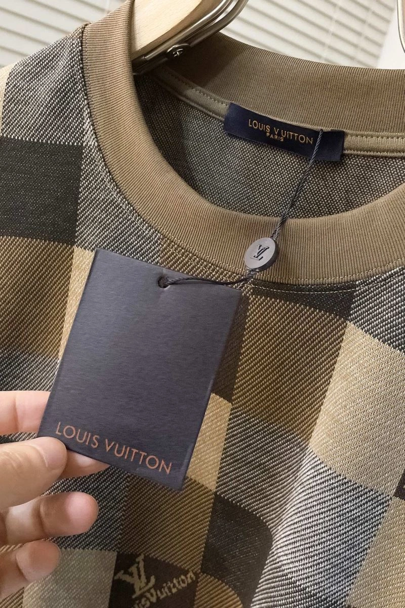 FreshLook Louis Vuitton T-Shirts 138936