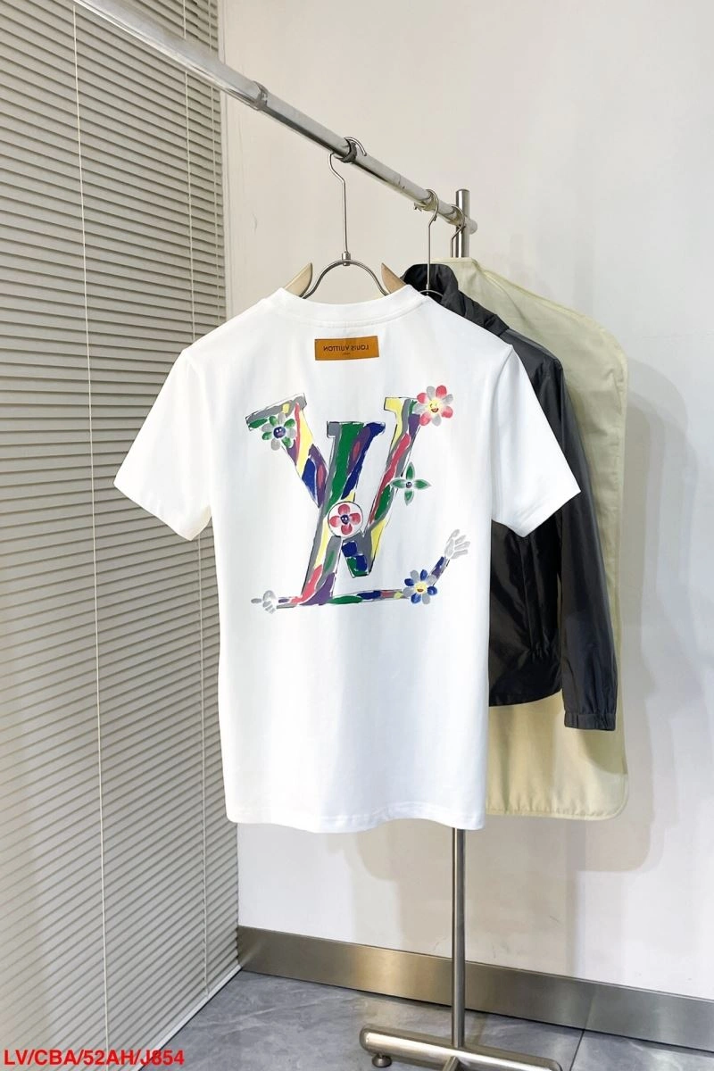 Snug Louis Vuitton T-Shirts 138920