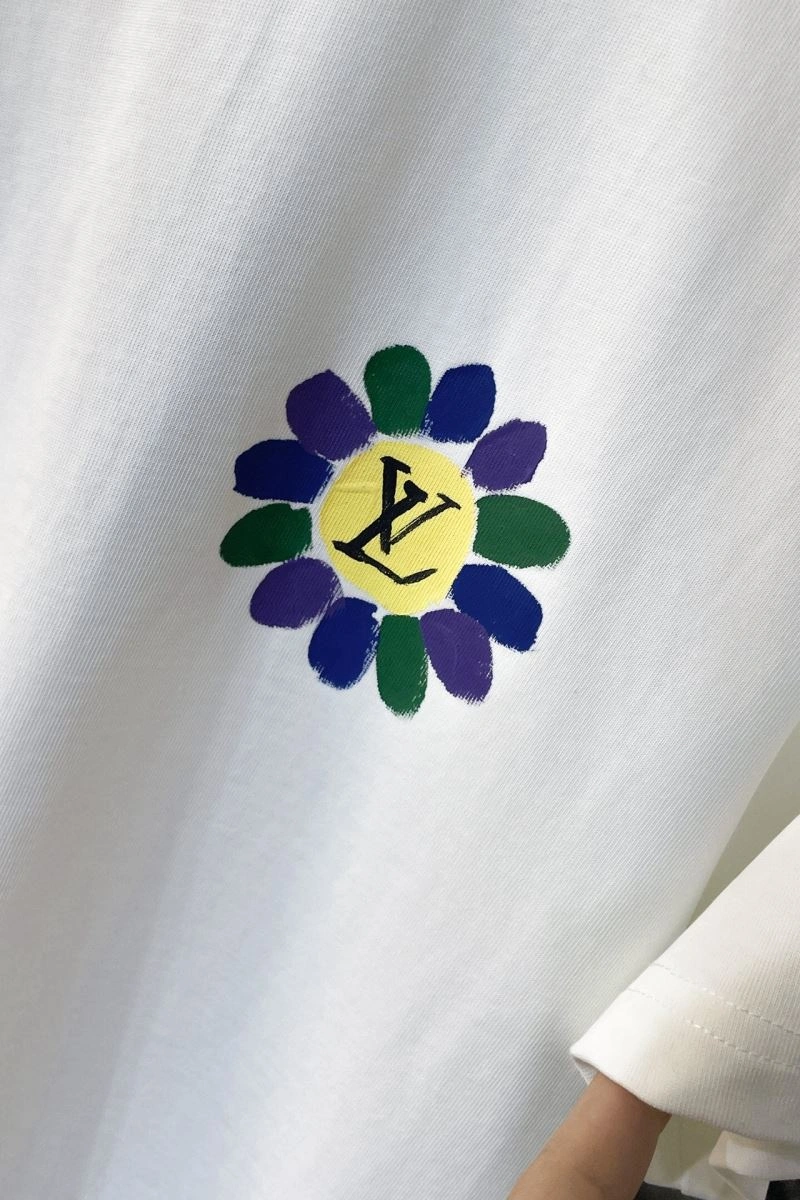Snug Louis Vuitton T-Shirts 138920